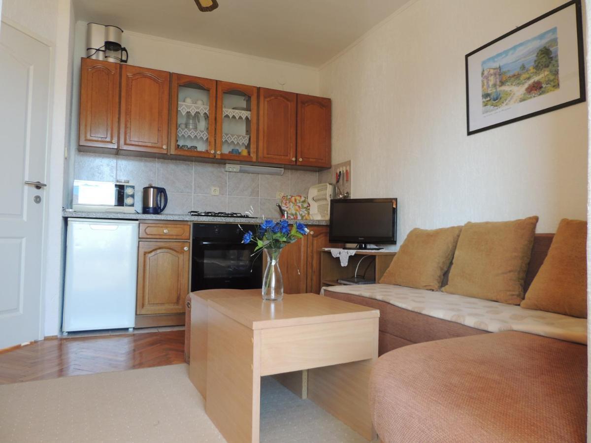 Apartman Husic Pag Town Exterior foto
