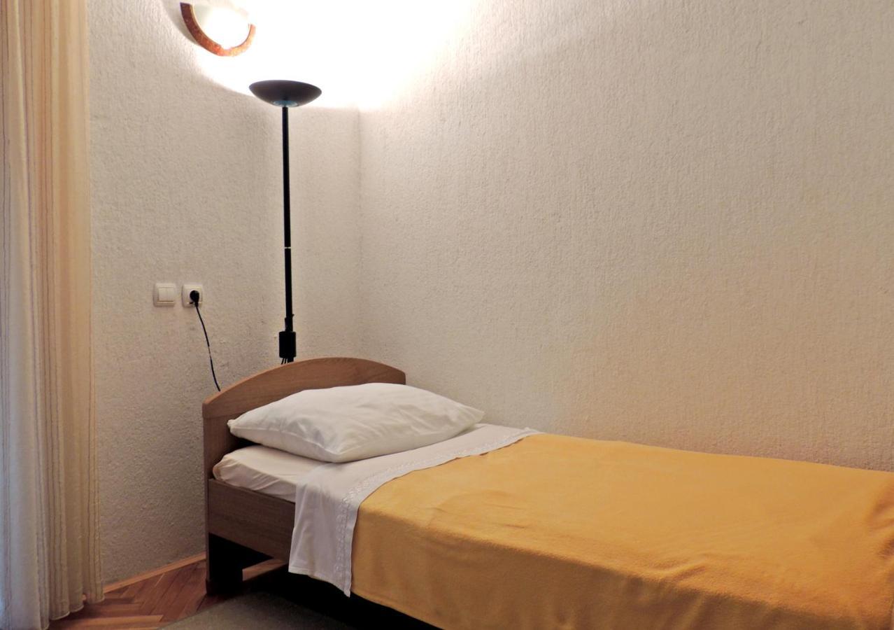 Apartman Husic Pag Town Exterior foto